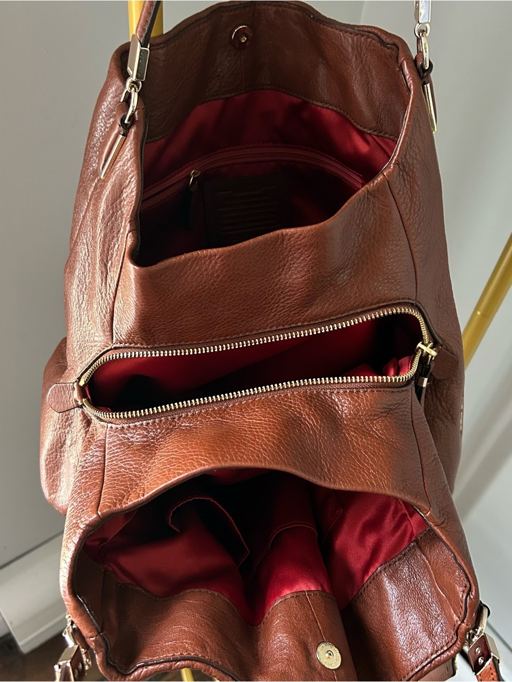 Vintage Coach Madison Phoebe Shoulder Bag Brown leather and gold hardware 26224 - Picture 3 of 11